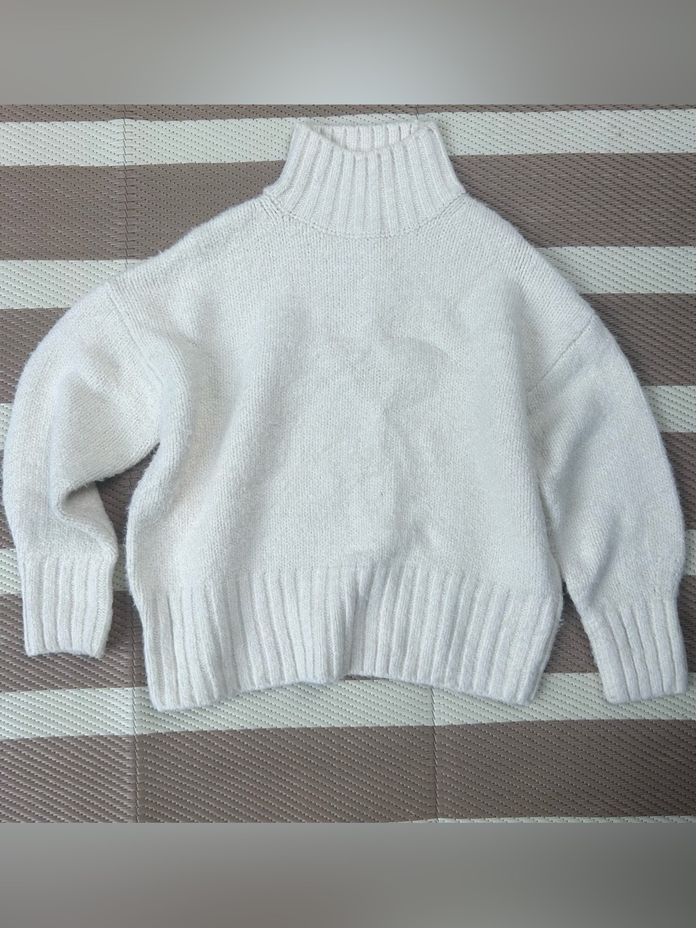 H&M Cream Turtleneck Sweater (Perfect for Fall!!)